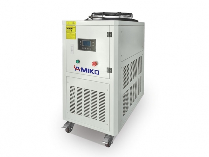 Double temperature chiller